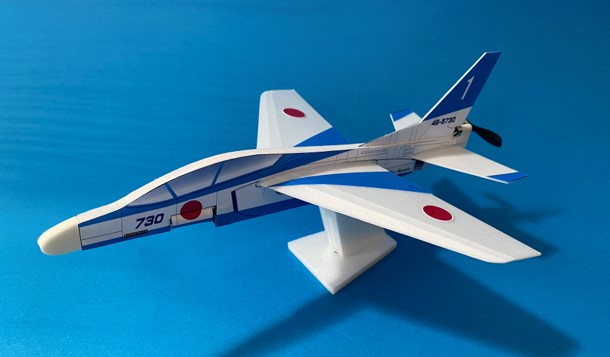 電動紙飛行機フライベリー境町限定「ブルーインパルスT-4モデル」 組立てキット( 工作・おもちゃ)